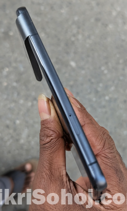 Google pixel 8 ( with box)